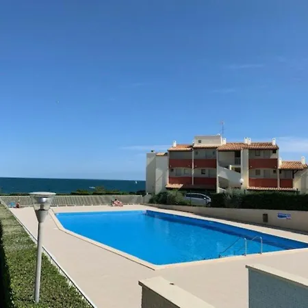 Apartment T2 Climatise, Piscine, Parking, A 30m De La Mer, Pour 5 Pers, Terrasse Orientee Sud - Fr-1-607-100 Agde