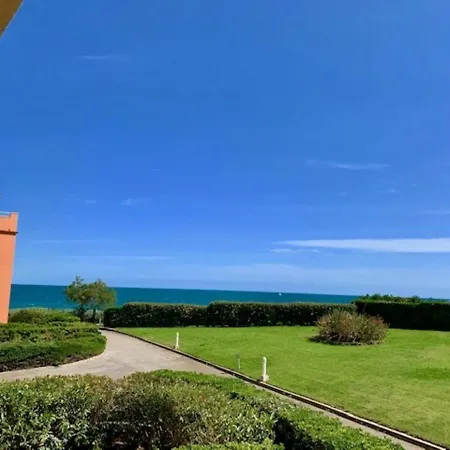 T2 Climatise, Piscine, Parking, A 30m De La Mer, Pour 5 Pers, Terrasse Orientee Sud - Fr-1-607-100 Apartment Agde