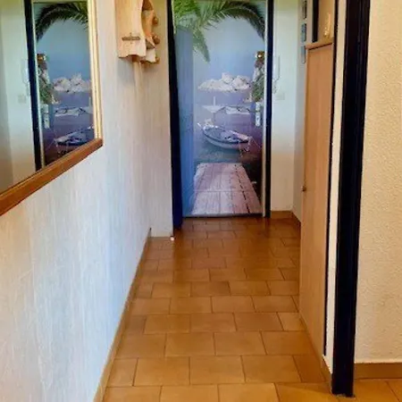 T2 Climatise, Piscine, Parking, A 30m De La Mer, Pour 5 Pers, Terrasse Orientee Sud - Fr-1-607-100 Agde