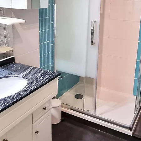 아파트 T2 Climatise, Piscine, Parking, A 30m De La Mer, Pour 5 Pers, Terrasse Orientee Sud - Fr-1-607-100 *