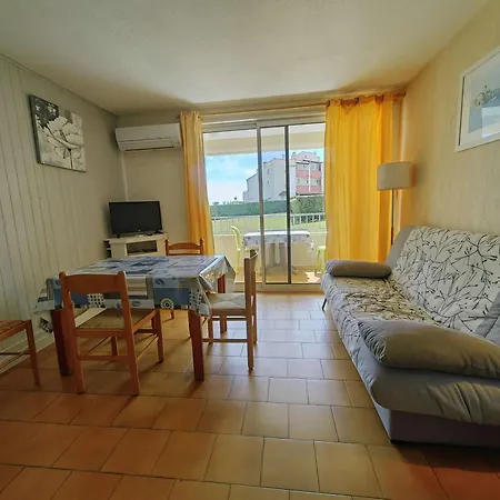 T2 Climatise Avec Piscine Et Parking A 20m De La Mer, Pour 5 Pers - Fr-1-607-100 Apartment *